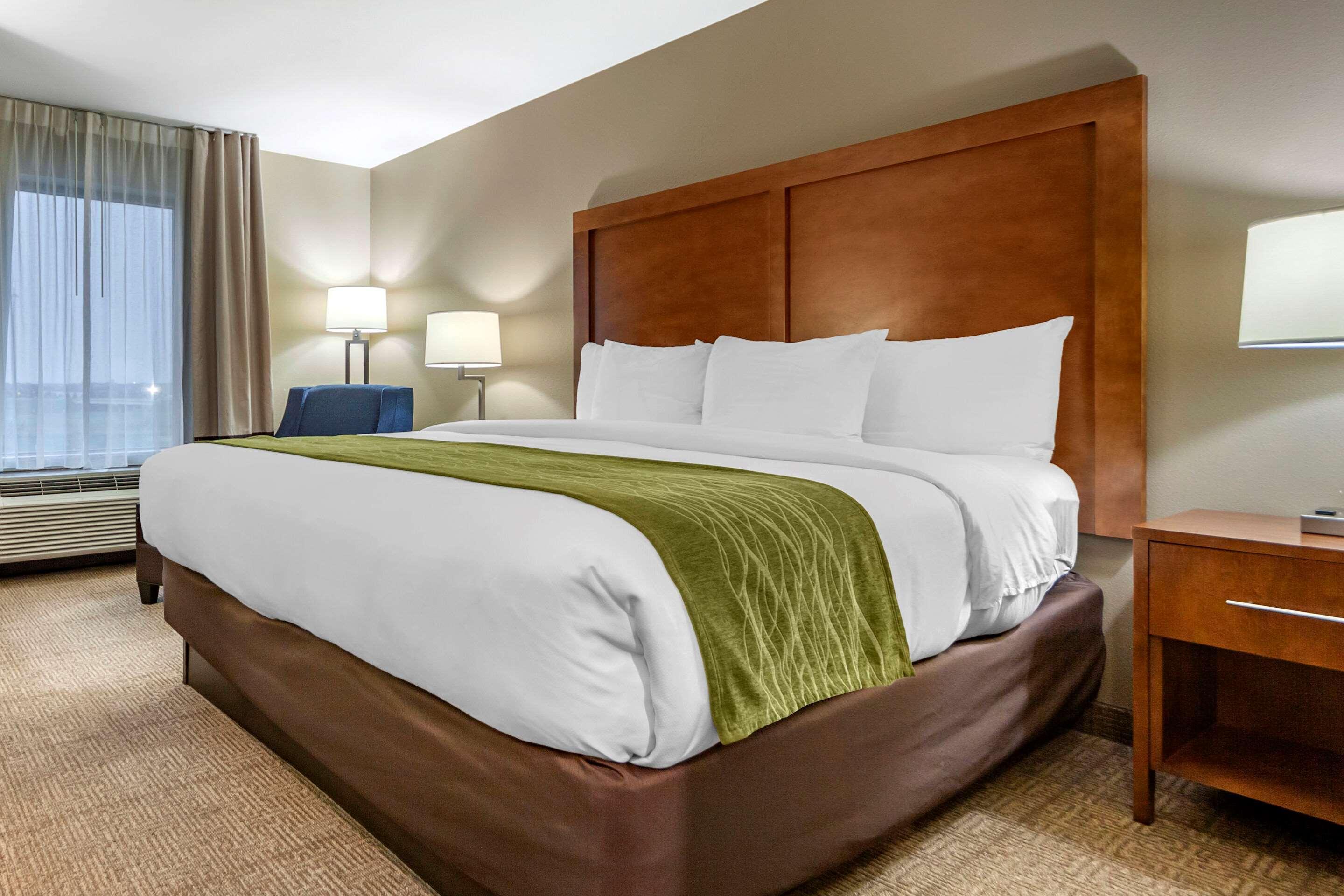 Comfort Inn & Suites Avera Southwest Sioux Falls Esterno foto